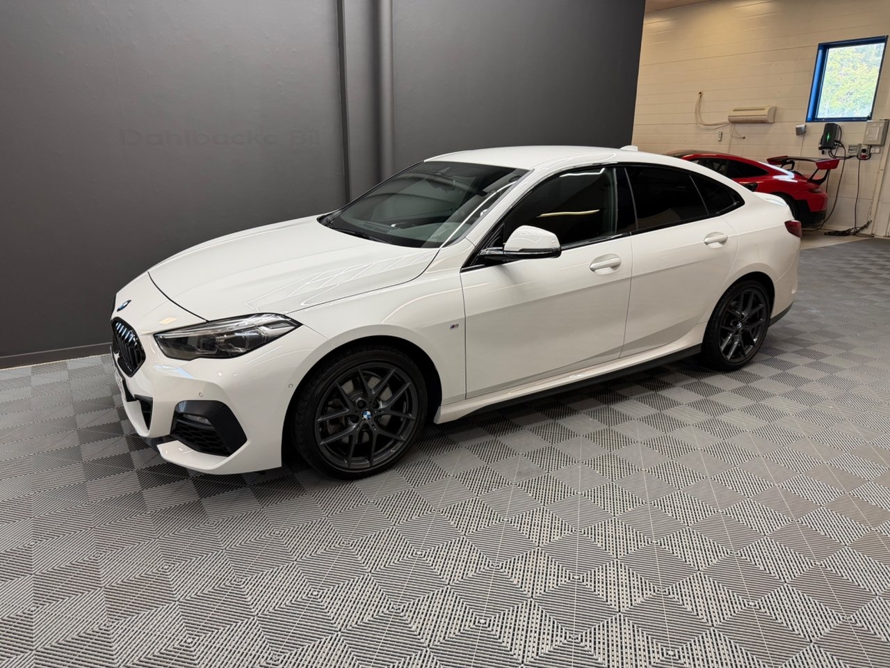 BMW 220