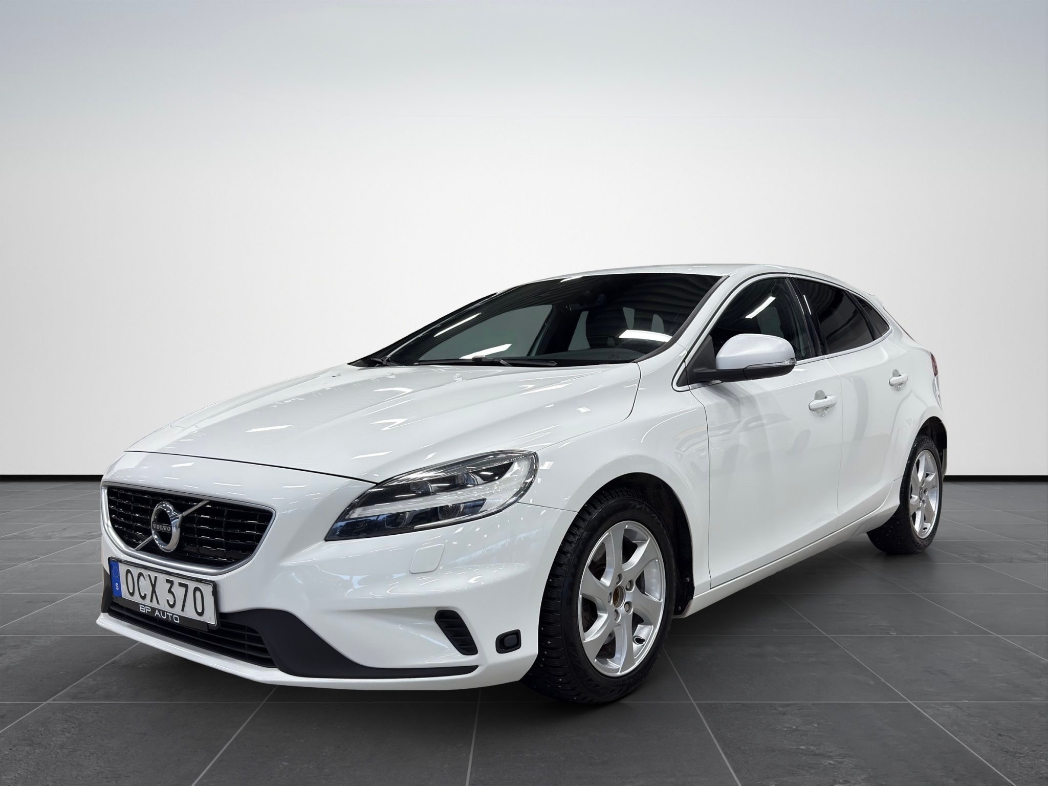 Volvo V40 T3 Manuell 2017, bild 2/10