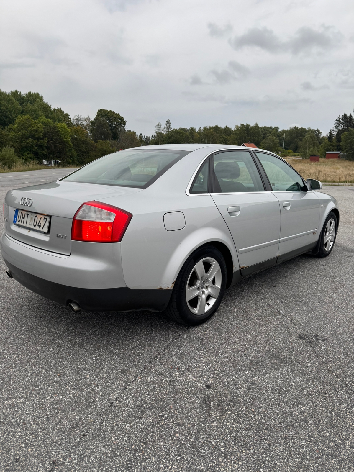 Audi A4 Sedan 1.8 T Manuell 2003, bild 3/7