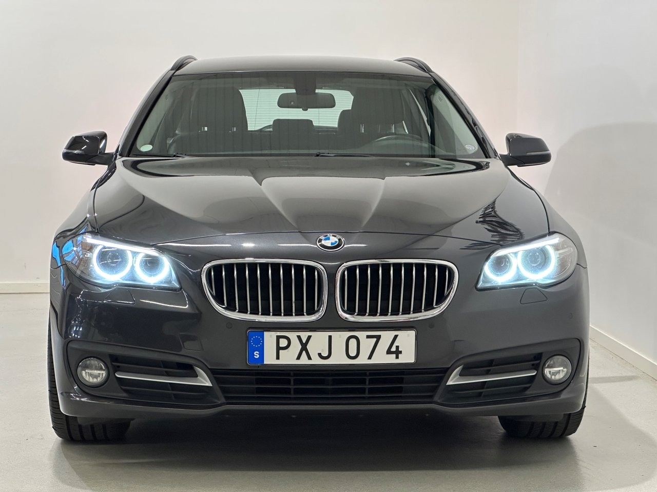 BMW 520 d xDrive Touring Steptronic 2017, bild 3/10