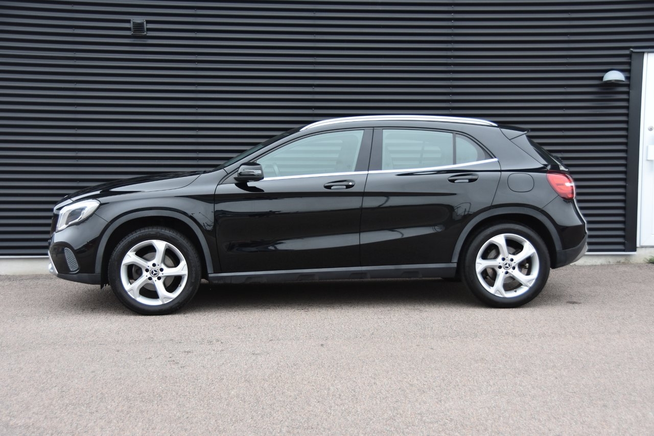 Mercedes-Benz GLA 2018, photo 3/10