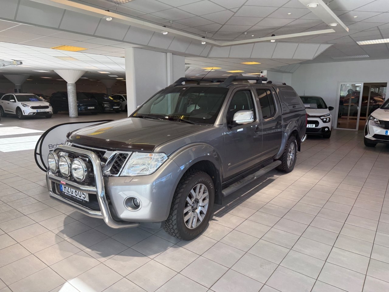 Nissan Navara 2015, bild 2/23