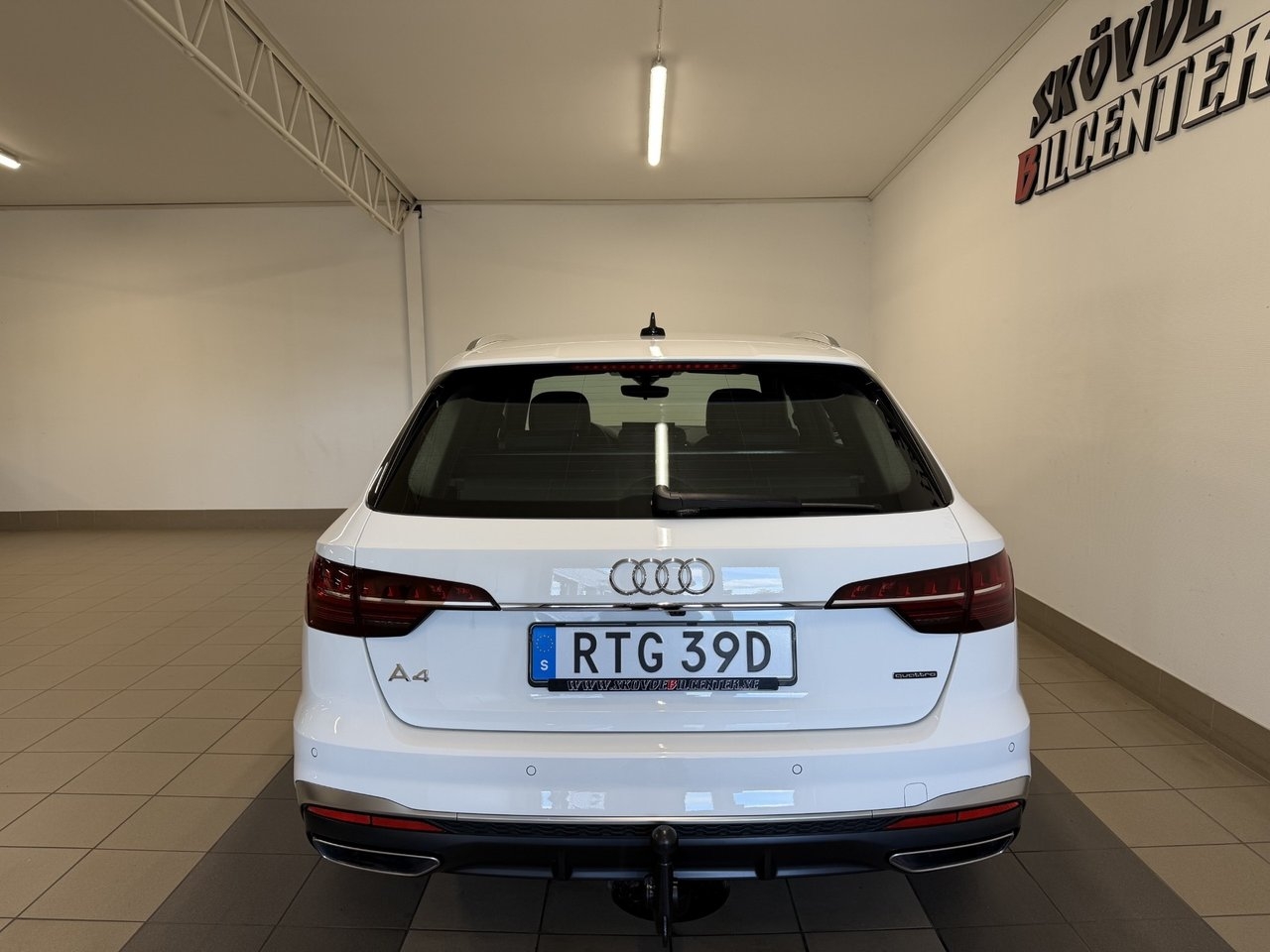 Audi A4 2023, kuva 4/10