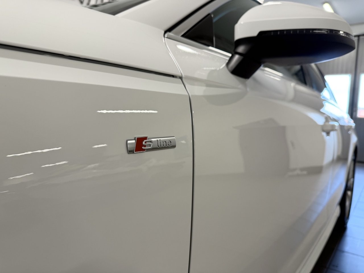 Audi A4 2023, kuva 7/10