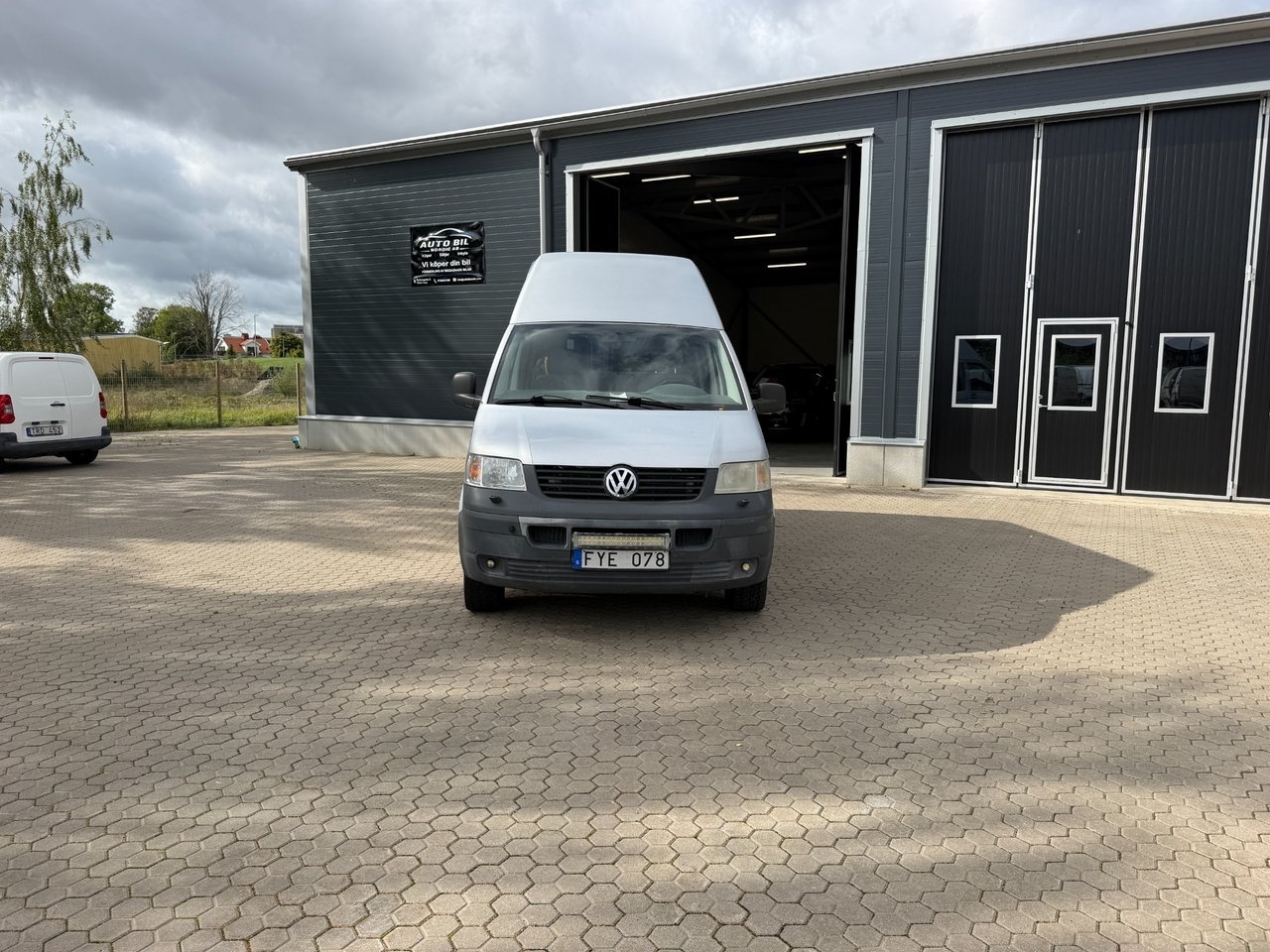 Volkswagen Caravelle 2008, bild 3/10