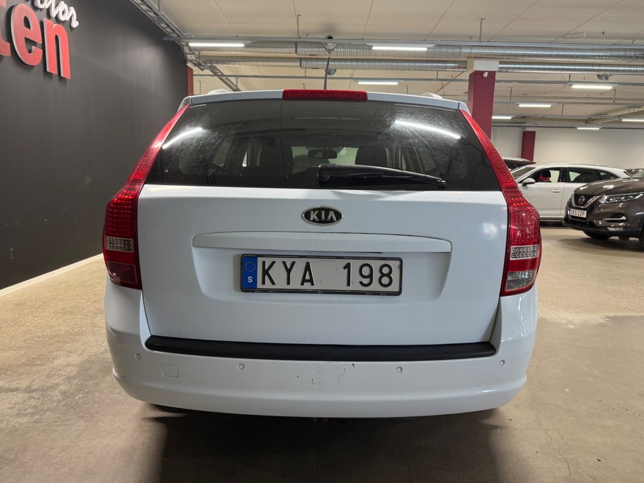 Kia Ceed cee'd_sw 1.6 CRDi ECO Nybes 2010, bild 4/10