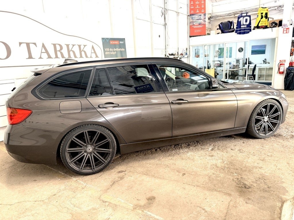 BMW 328 i Touring Steptronic Sport line 2013, kuva 4/10