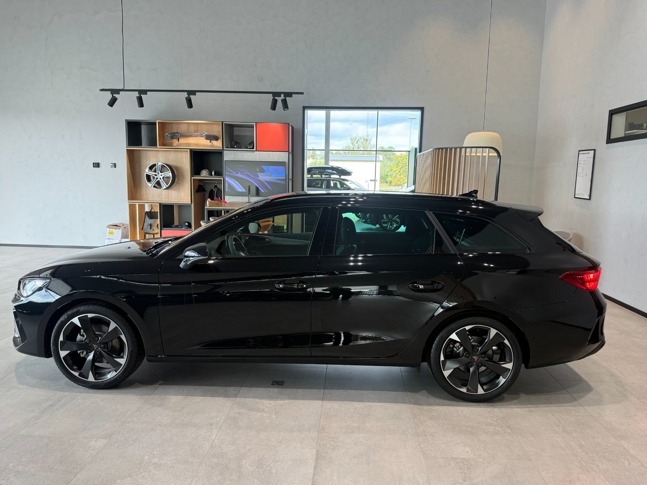 Cupra Leon 1,5 eTSI 150 HK DSG 2026, bild 3/10