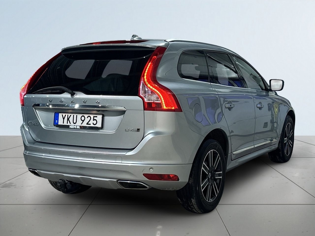 Volvo XC60 2017, kuva 6/10