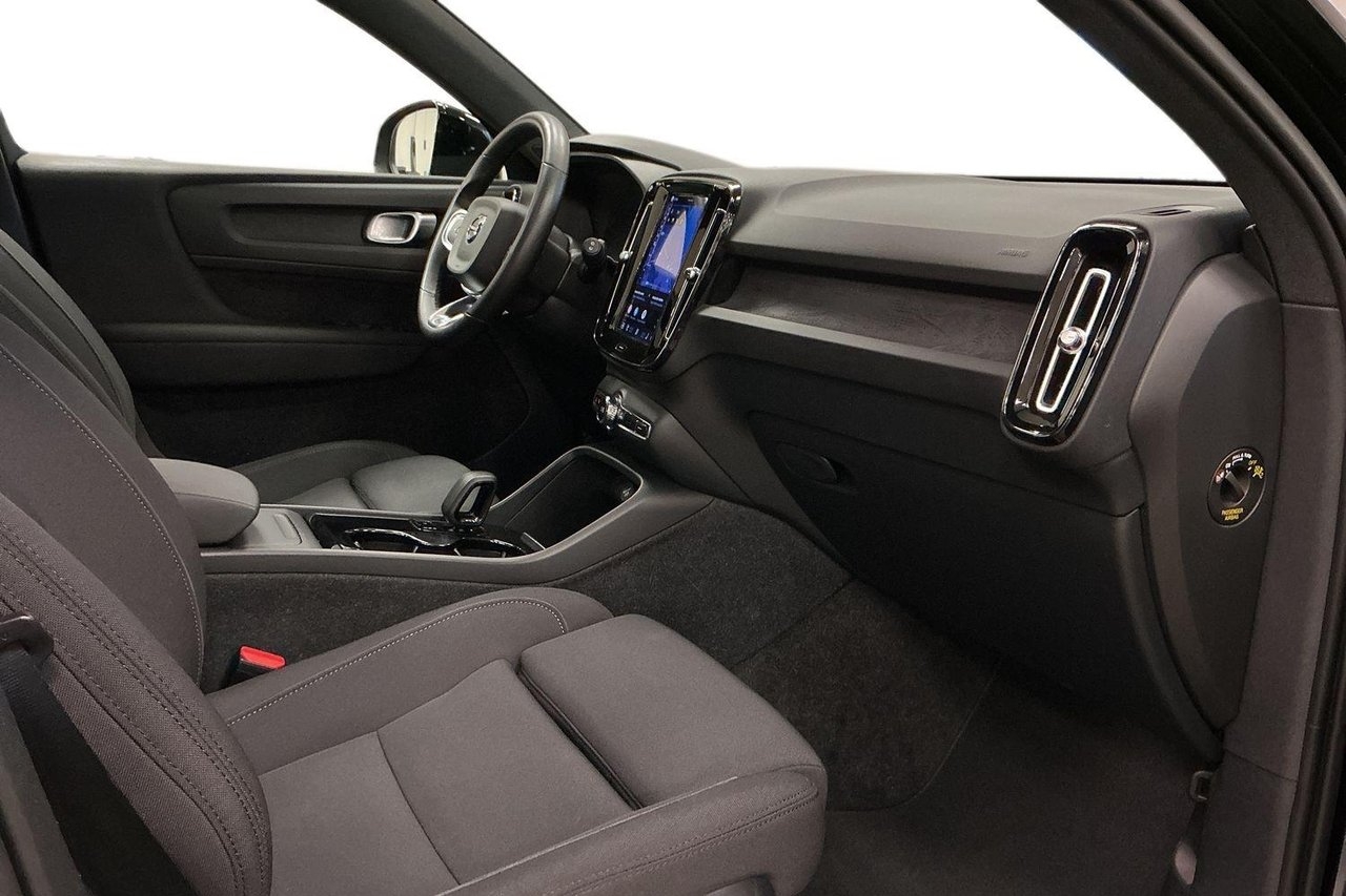Volvo XC40 Recharge Core B-Kam Nav 2023, bild 6/10