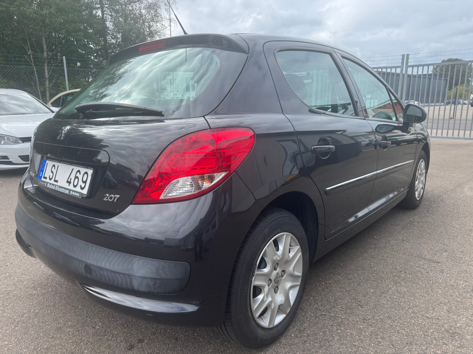 Peugeot 207 5-dörrar 1.6 HDi FAP Manuell 2011, bild 5/10