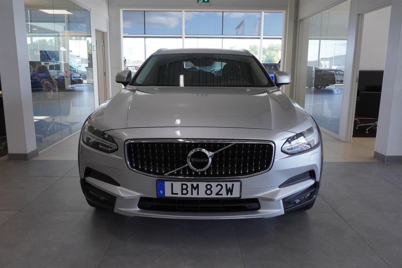 Volvo V90 Cross Country 2020, photo 3/10