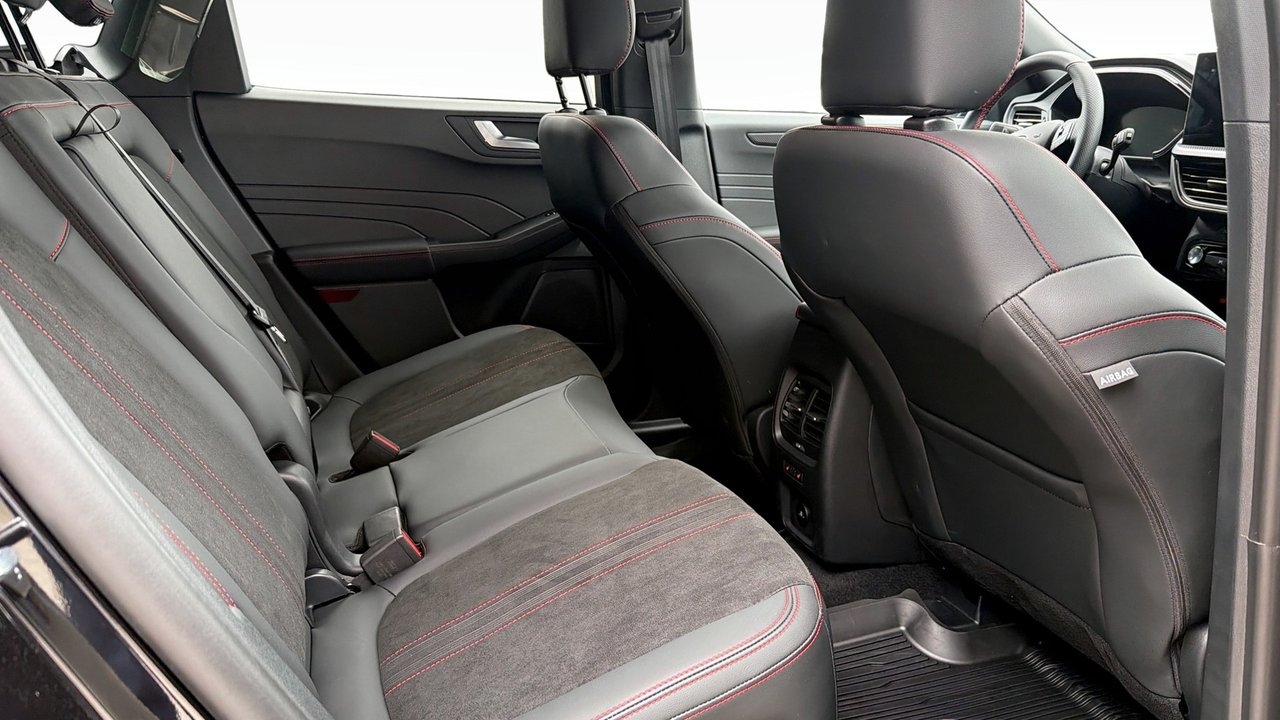 Ford Kuga ST-Line X 2026, photo 5/9