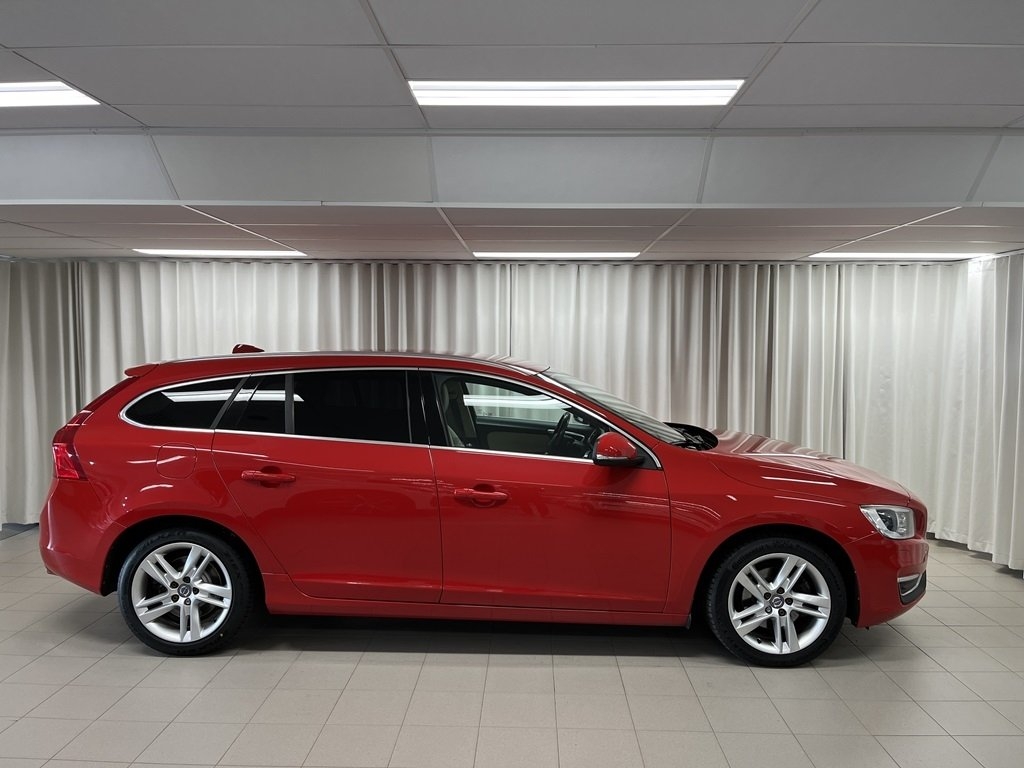 Volvo V60 D4 Geartronic, 190hk, 2017 2017, bild 3/8