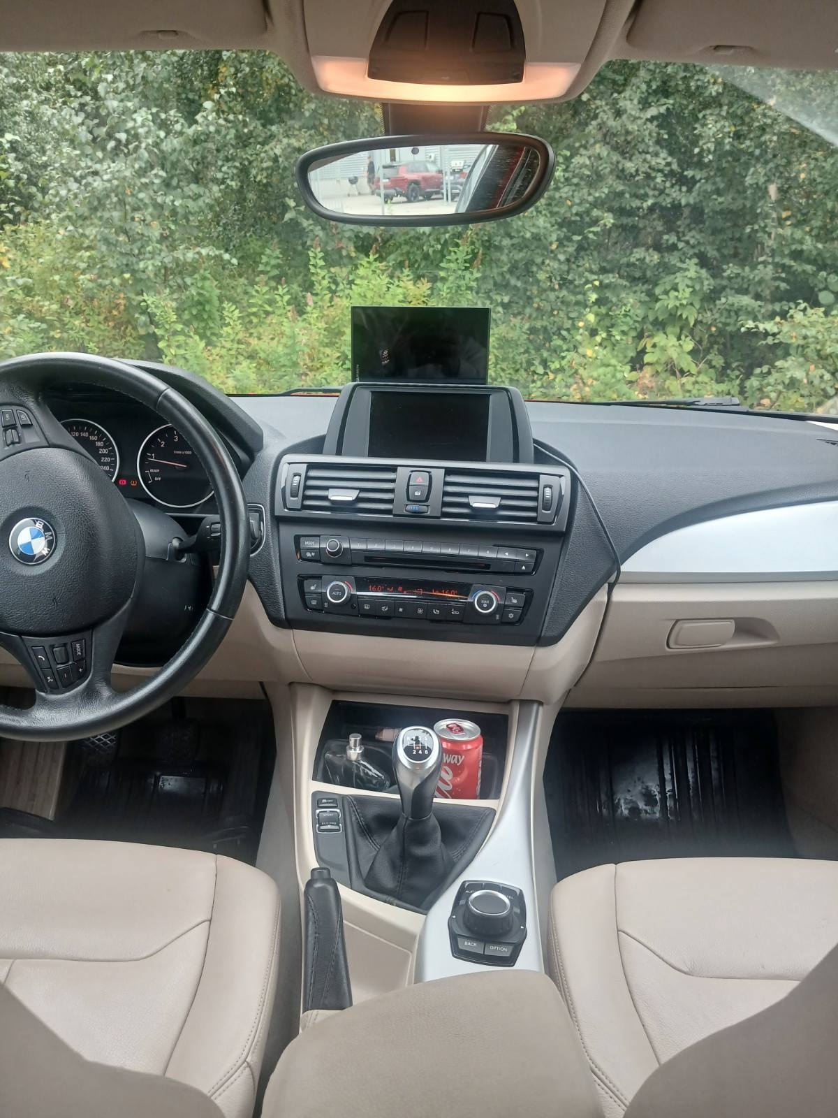 BMW 116 i 5-dörrars Manuell 2012, bild 6/10
