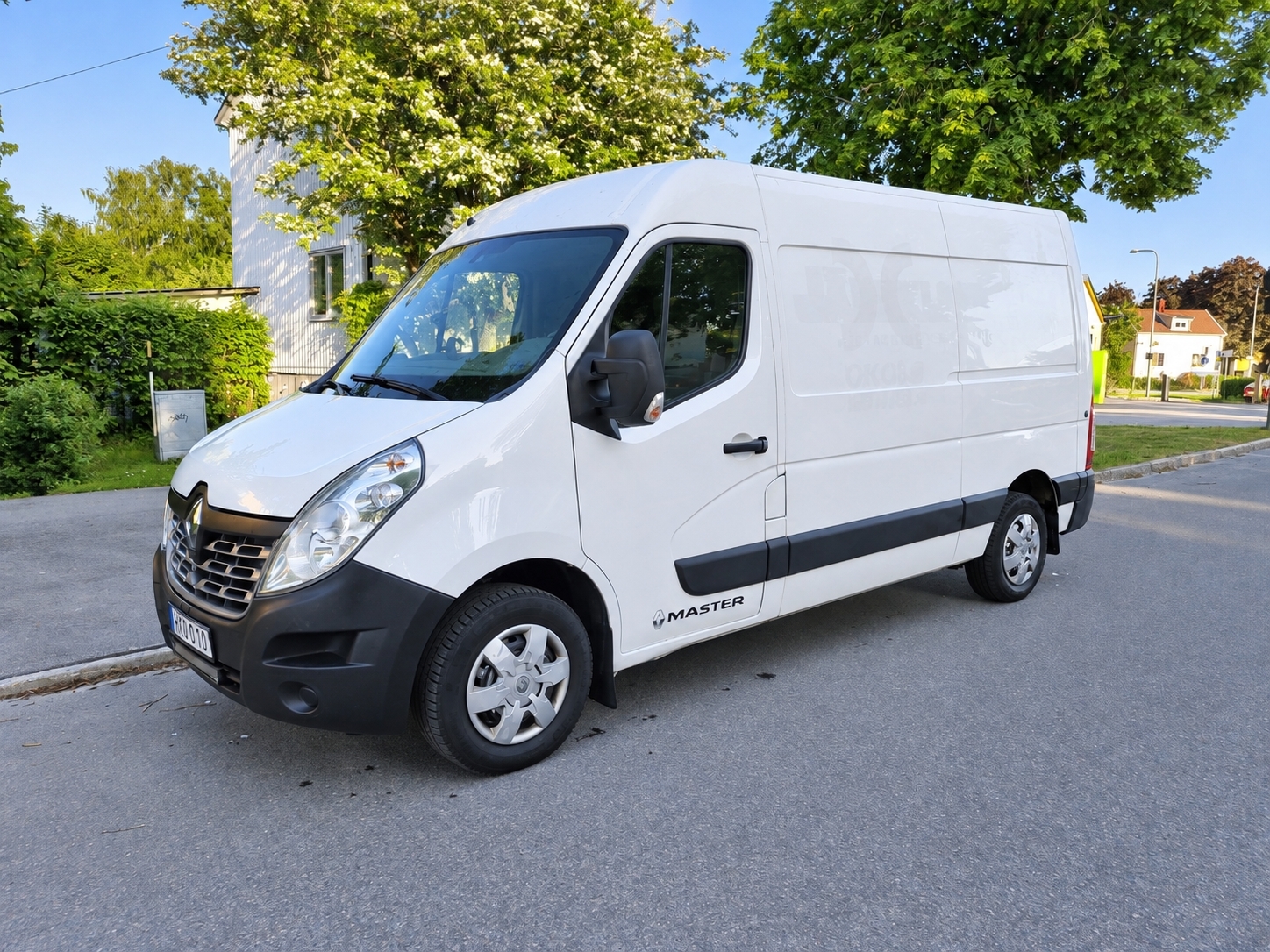 Renault Master 3.5 T 2.3 dCi Manuell 2017, kuva 2/10