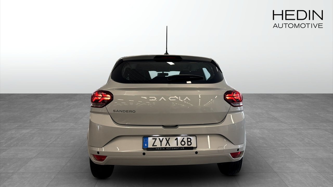 Dacia Sandero 1.0 TCe 91hp Manual 2023, bild 6/17
