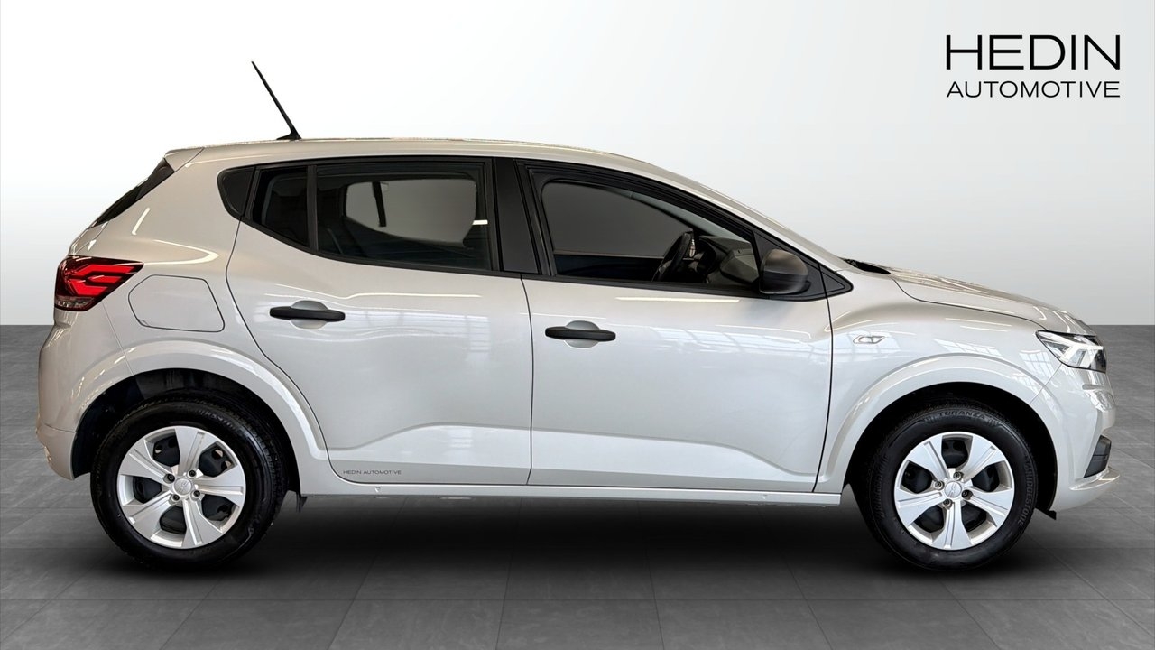Dacia Sandero 1.0 TCe 91hp Manual 2023, bild 4/17