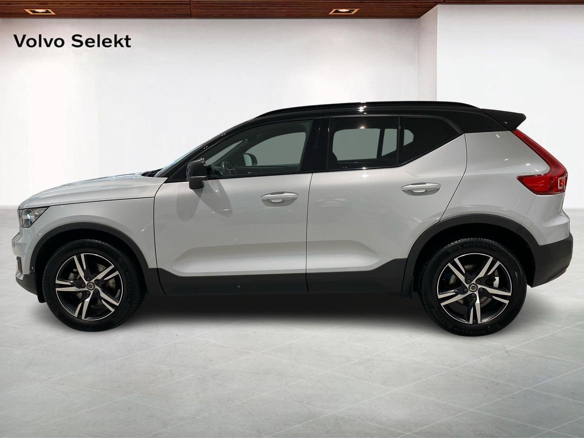 Volvo XC40 B4 FWD Bensin R-Design 2021, bild 2/10