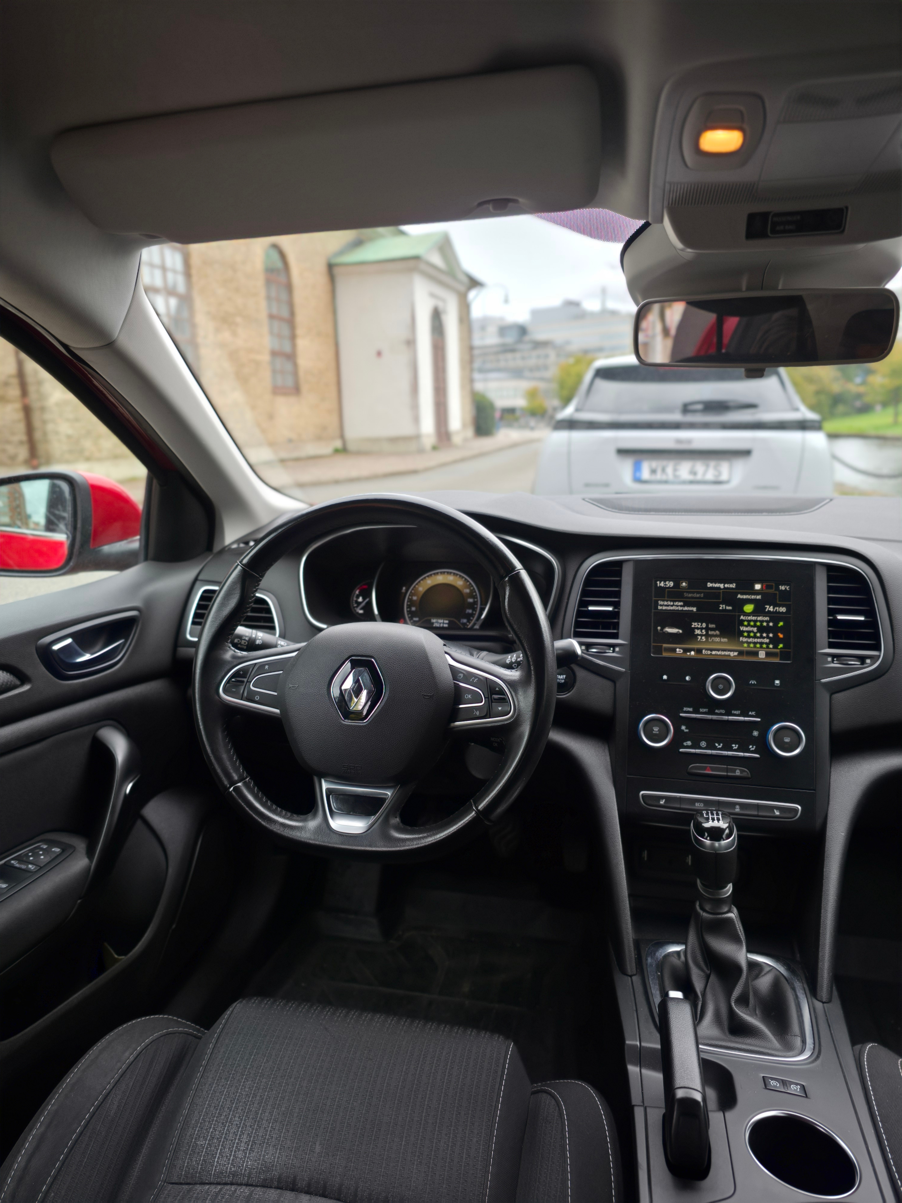 Renault Megane IV 1.2 TCe Manuell 2017, kuva 6/10