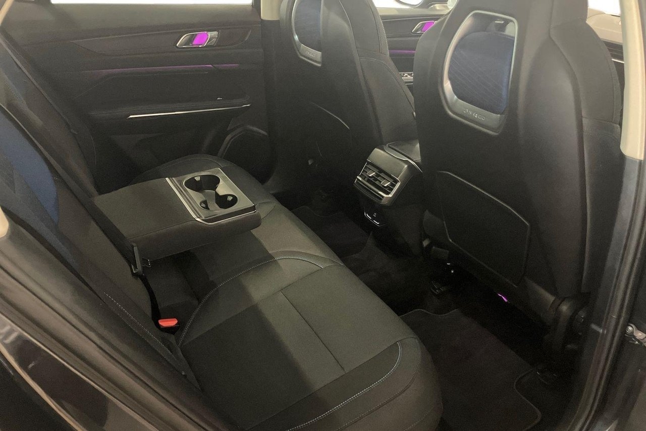 Lynk & Co 01 PHEV DCT 2021, bild 7/10