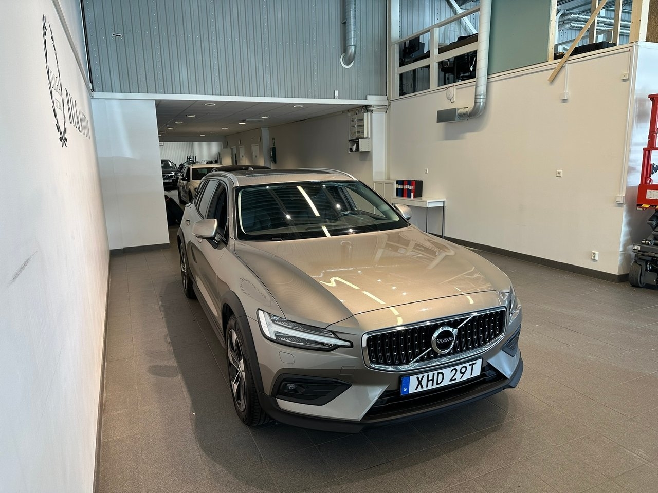 Volvo V60 Cross Country 2021, bild 4/10