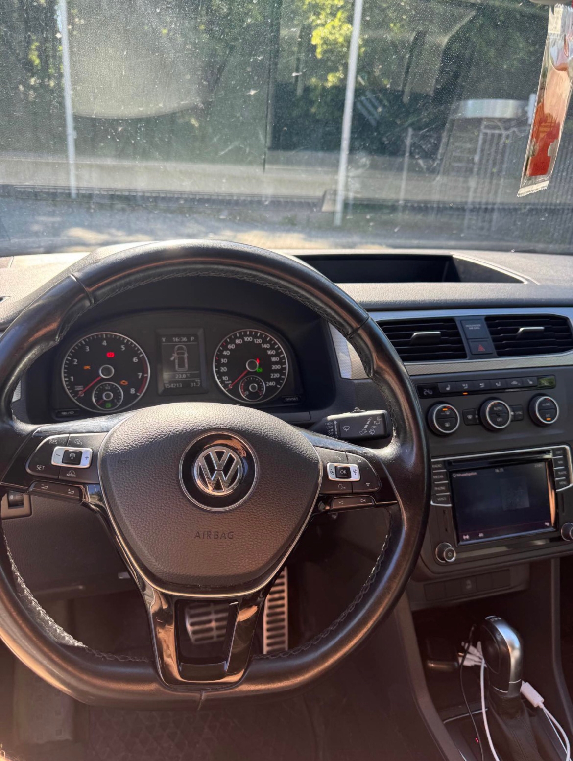 Volkswagen Caddy 2017, bild 5/8