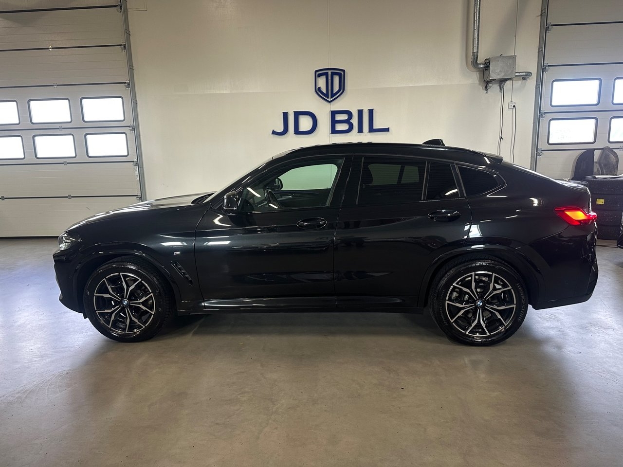 BMW X4 xDrive20d M Sport Drag 2023, kuva 5/10