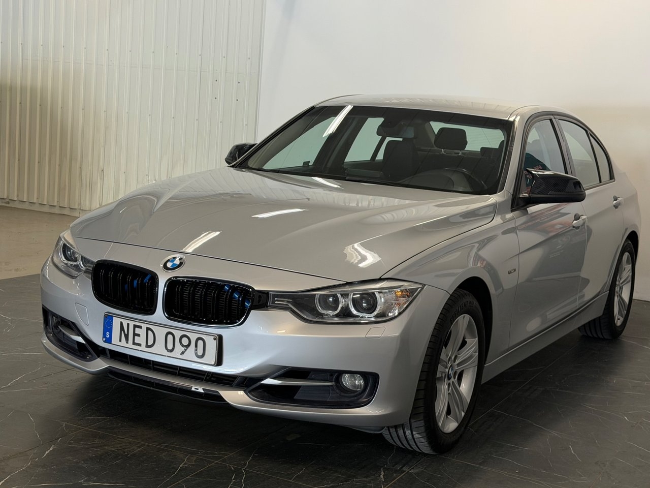 BMW 320 2013, bild 3/10