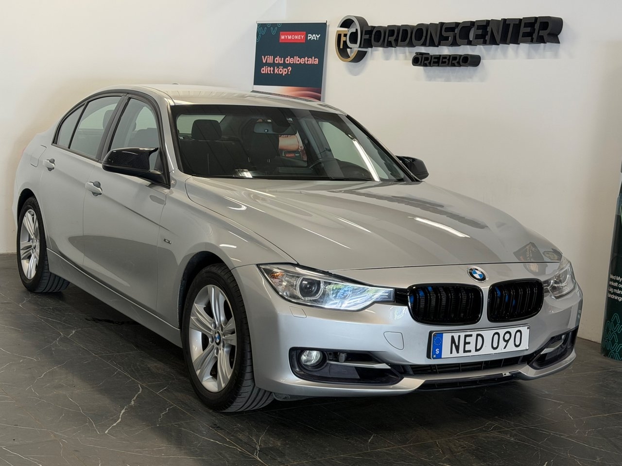 BMW 320