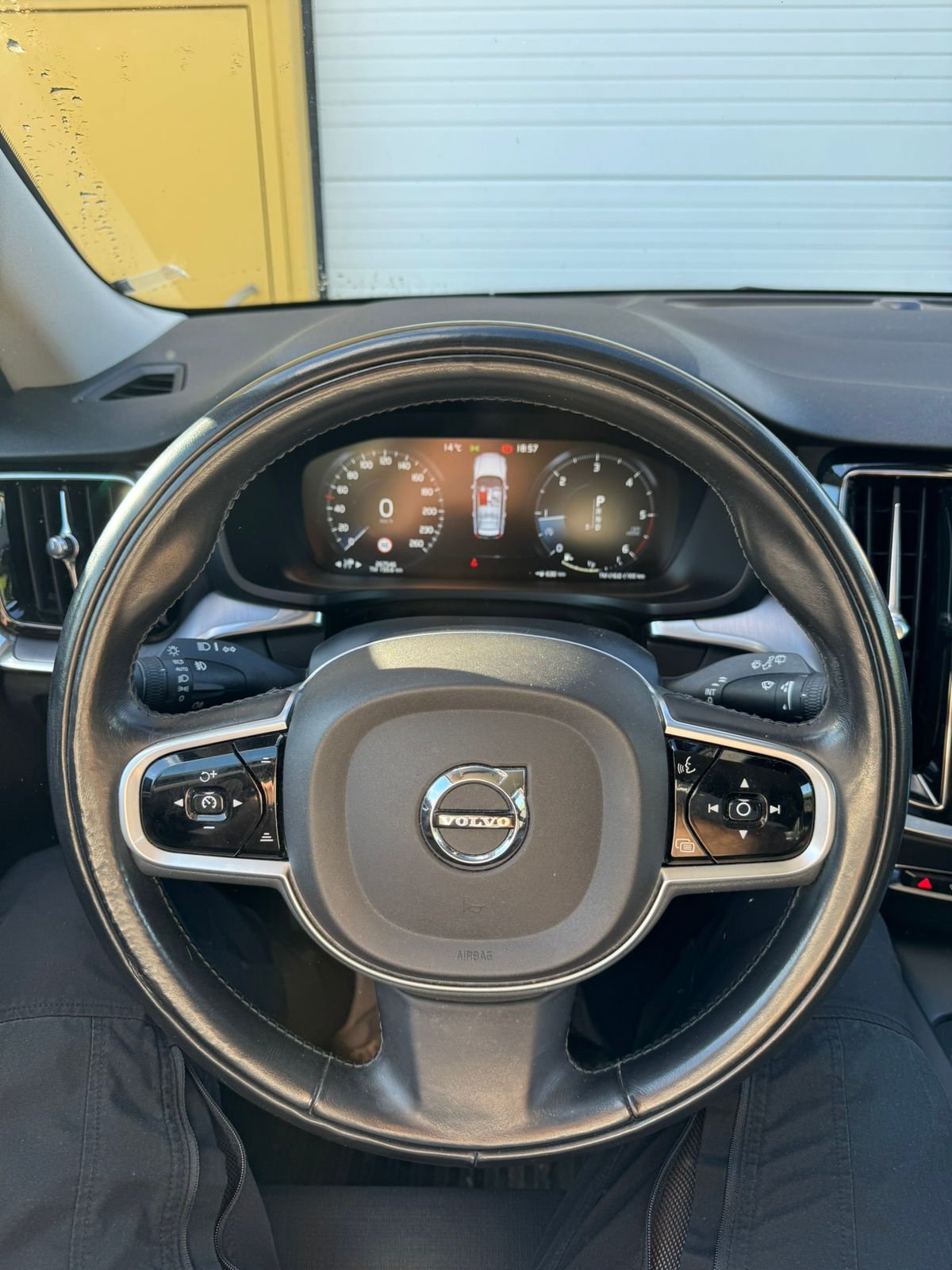Volvo V60 Cross Country 2019, kuva 3/3