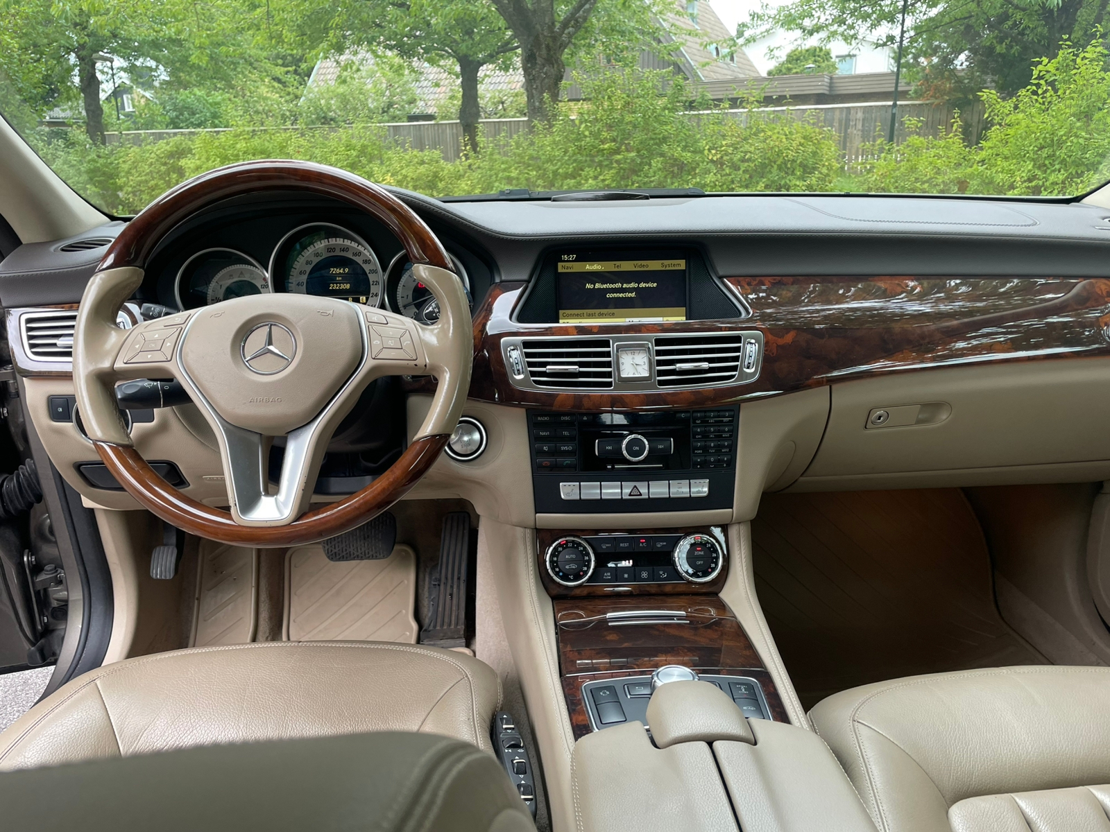 Mercedes-Benz CLS 2011, bild 7/8