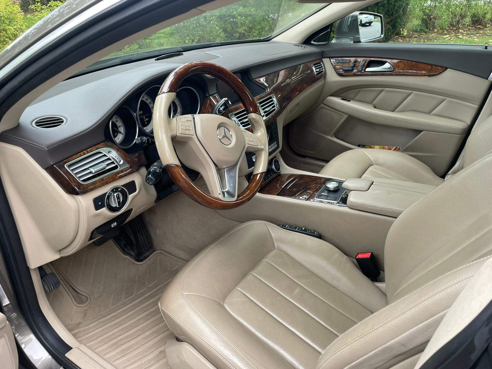 Mercedes-Benz CLS 2011, bild 5/8