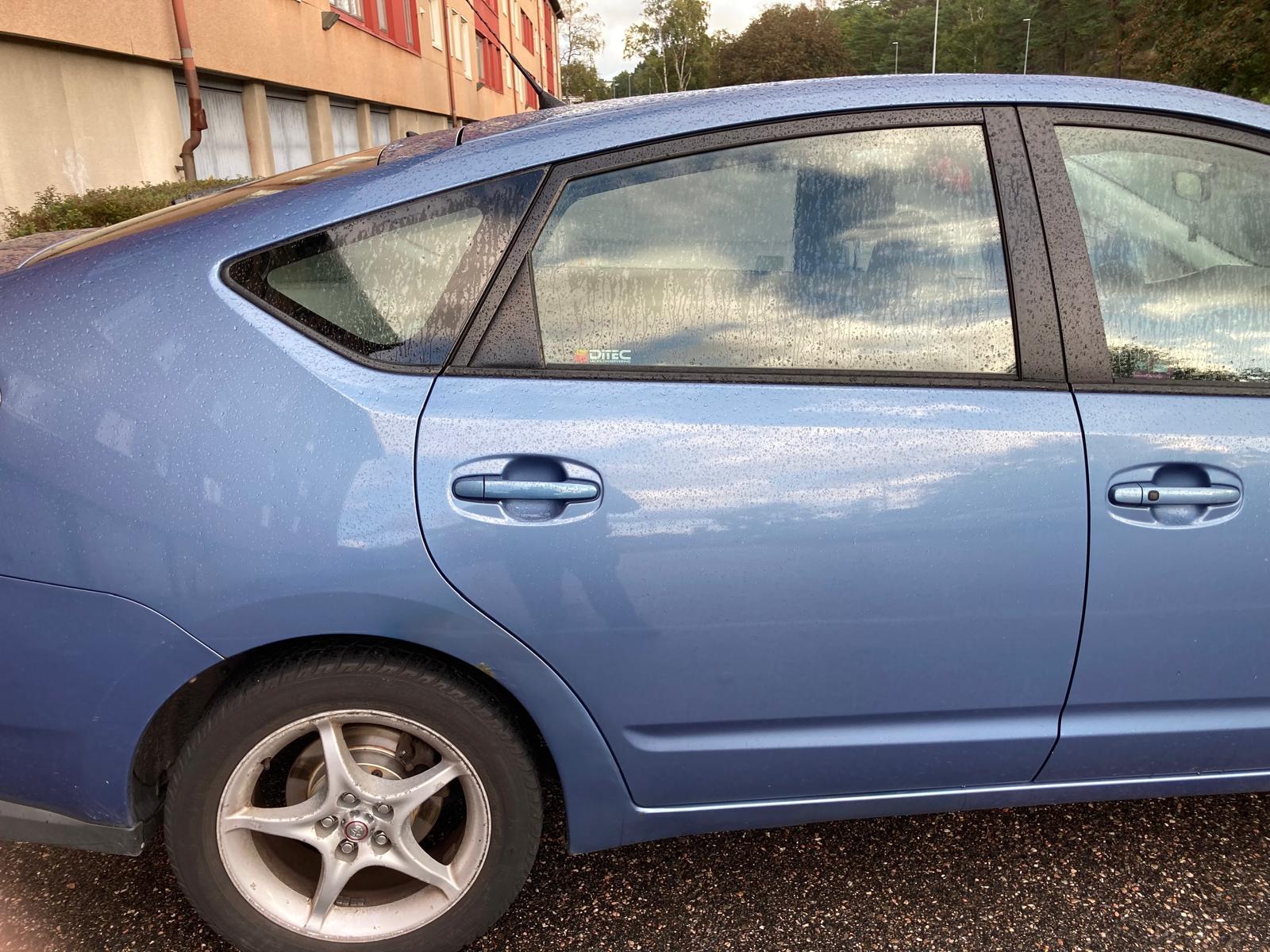 Toyota Prius 1.5 VVT-i + 3CM CVT 2005, bild 3/6