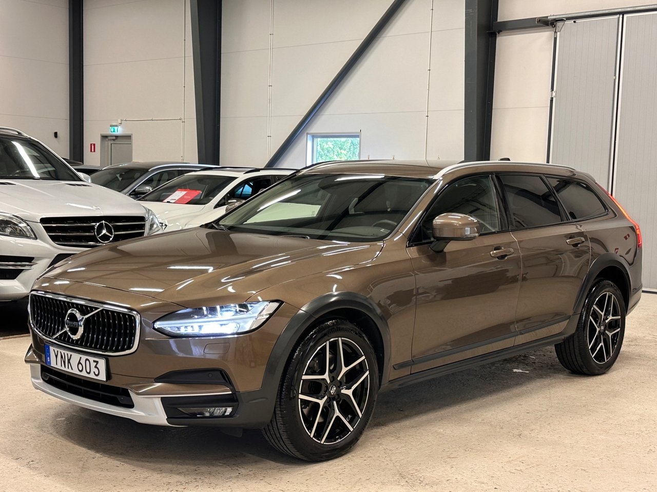 Volvo V90 Cross Country 2018, bild 5/10