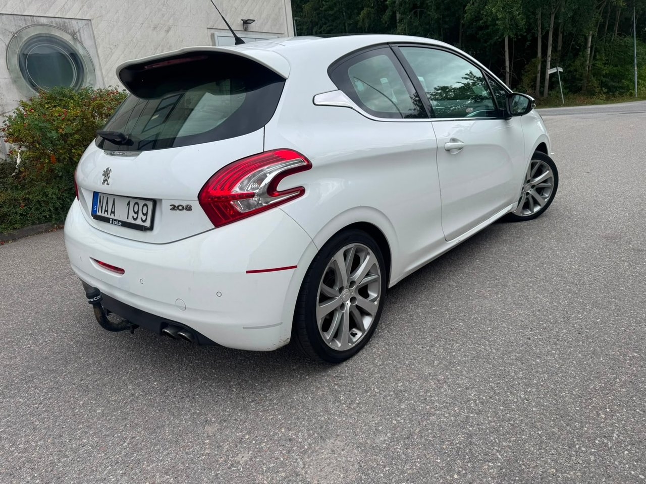 Peugeot 208 2012, bild 2/10