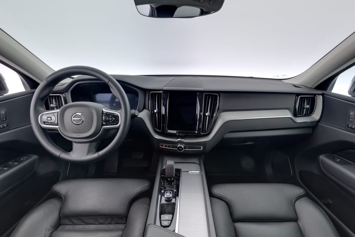 Volvo XC60 T6 Plus Dark Edition 2025, bild 7/10