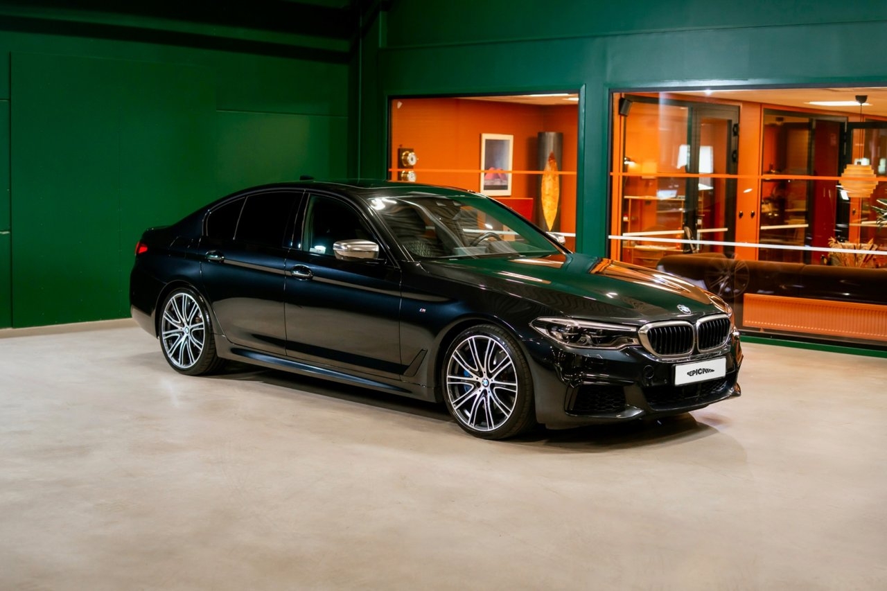 BMW M550i