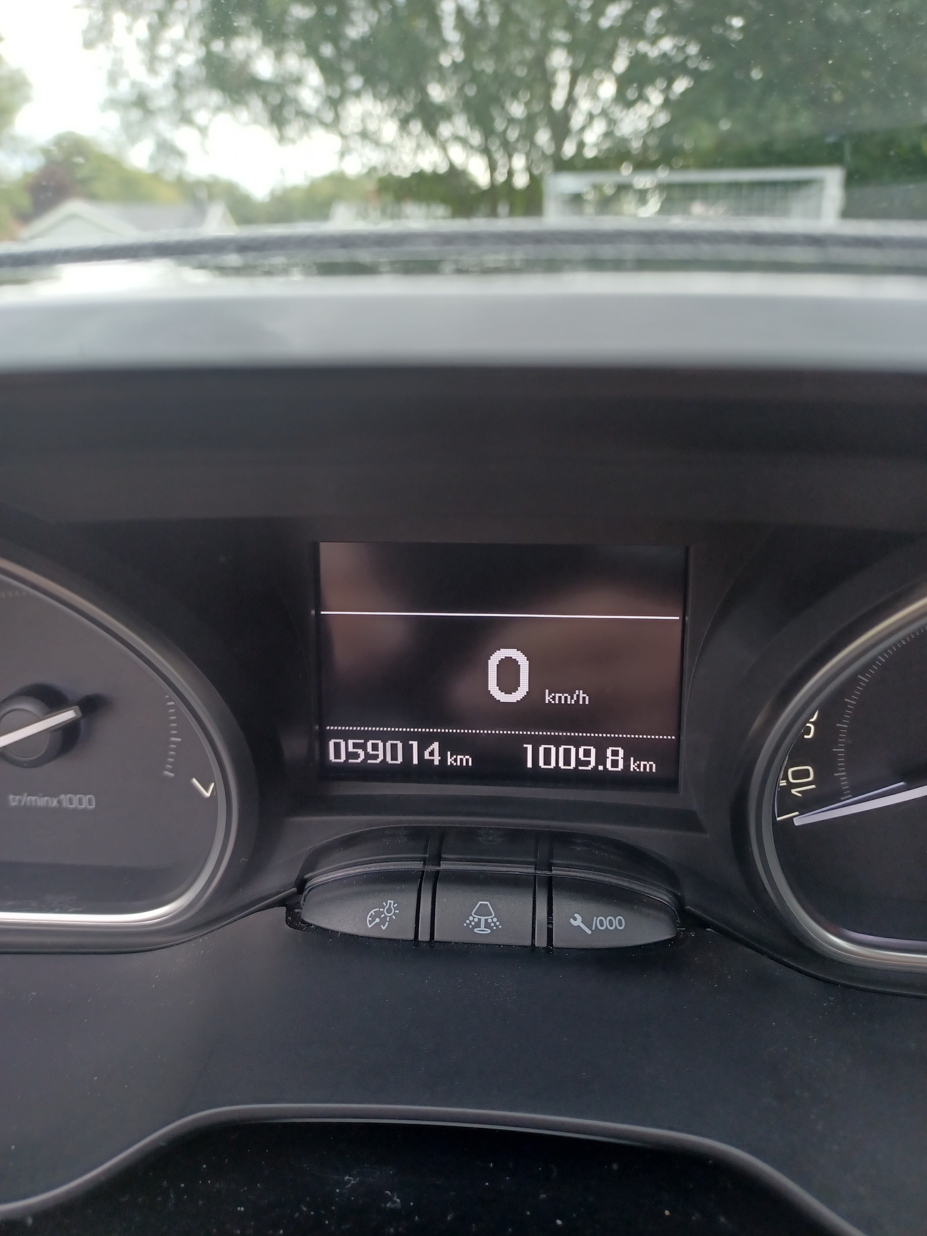 Peugeot 2008 1.2 PureTech 82 Manuell 2018, bild 5/5