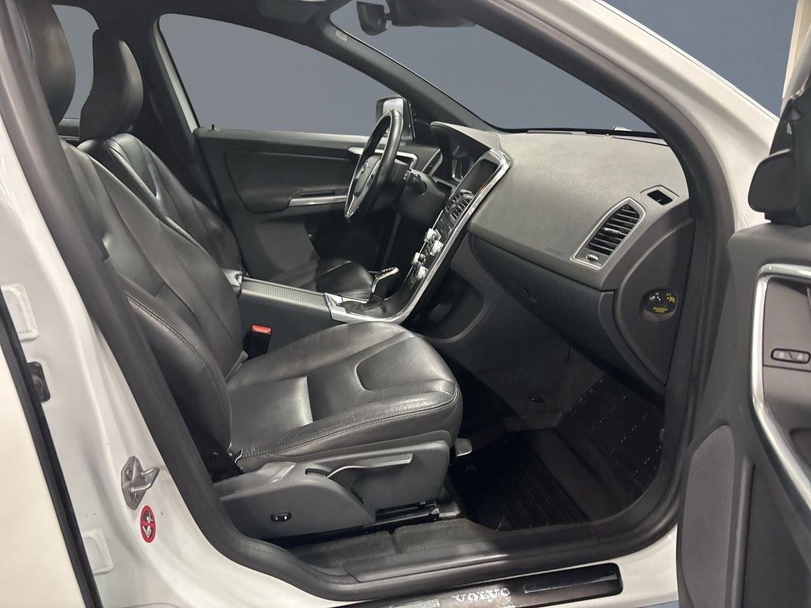 Volvo XC60 D3 Summum Business E PRO 2016, bild 6/15