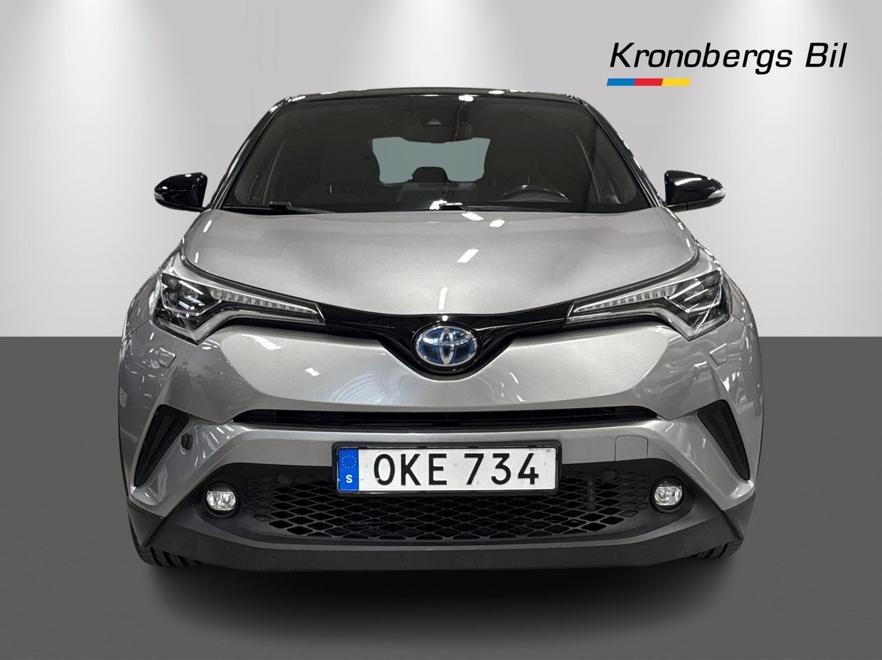 Toyota C-HR Hybrid CVT Style 122HK Drag 2016, kuva 2/10