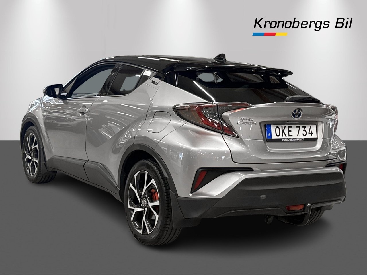 Toyota C-HR Hybrid CVT Style 122HK Drag 2016, kuva 6/10