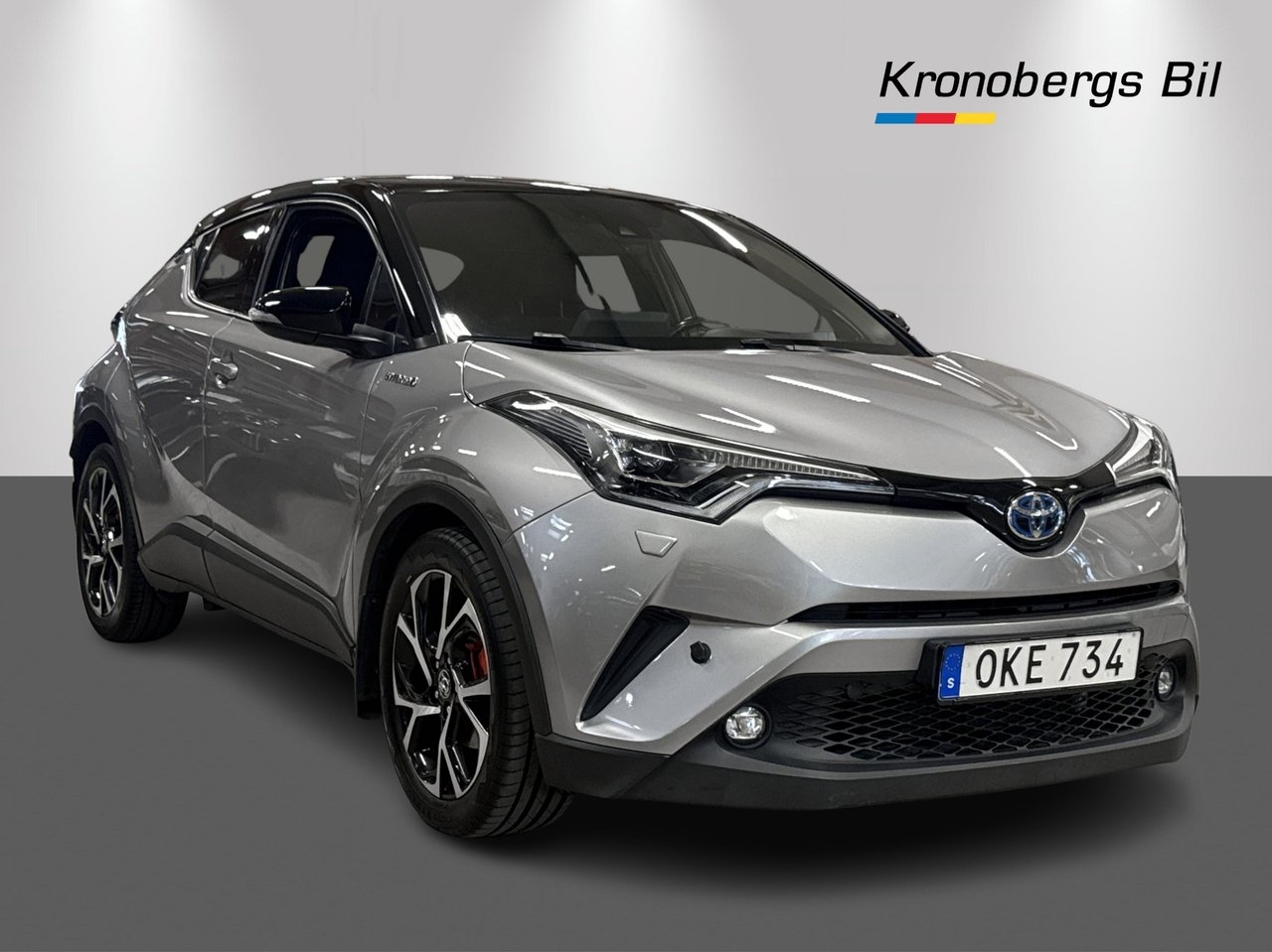 Toyota C-HR Hybrid CVT Style 122HK Drag 2016, kuva 3/10