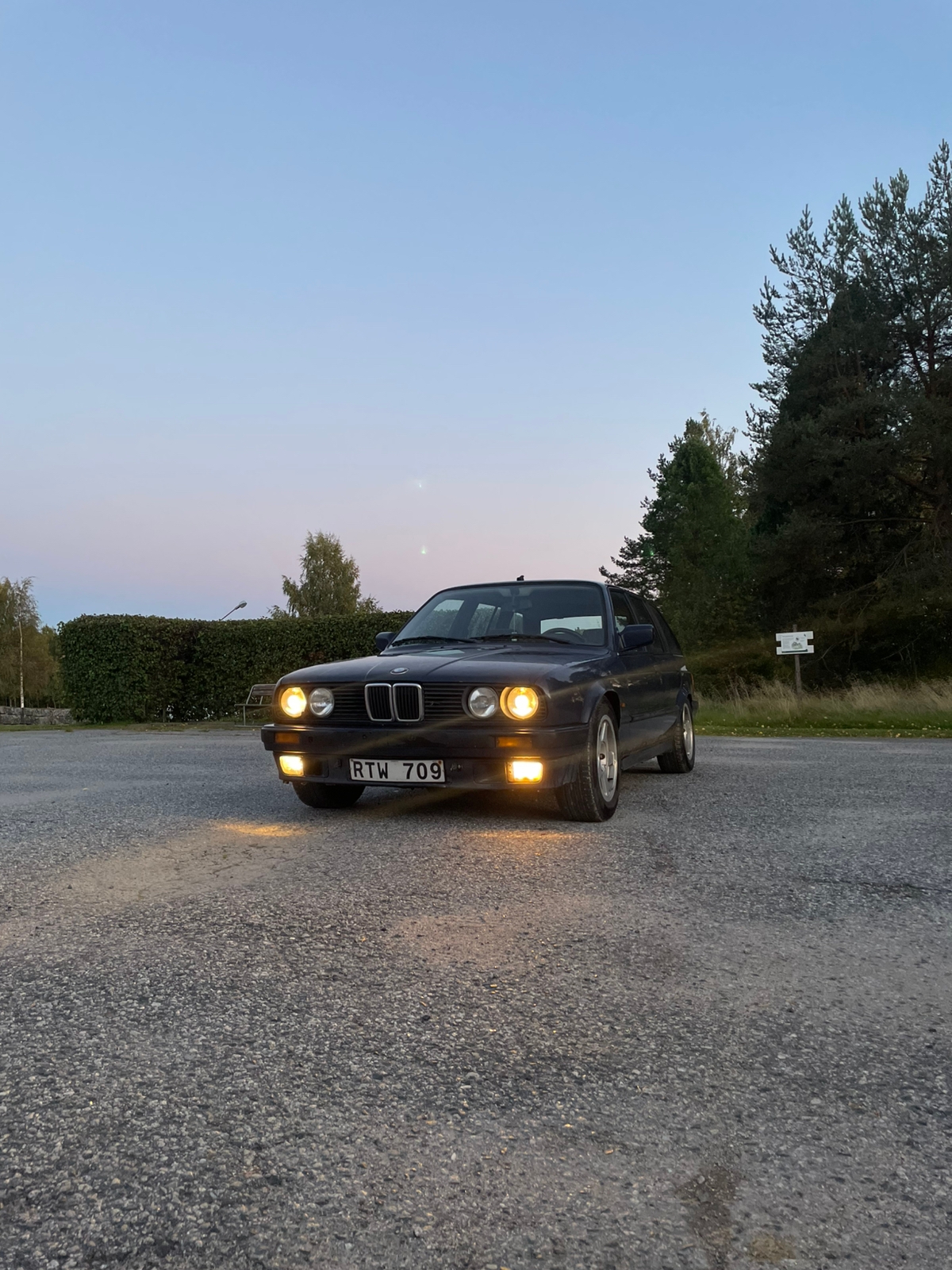 BMW 320 i Touring Manuell 1991, bild 2/10