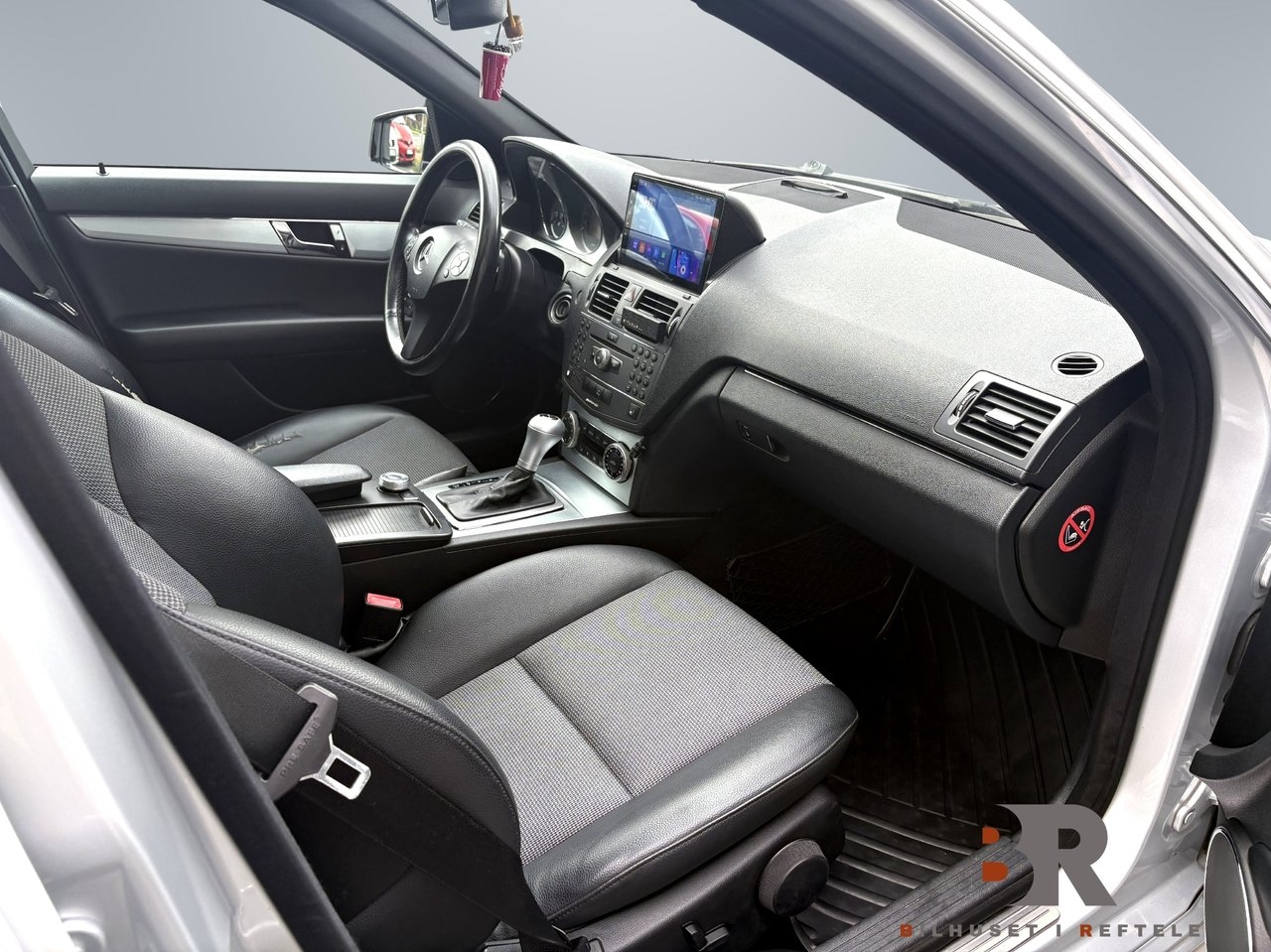 Mercedes-Benz C 2010, bild 7/10