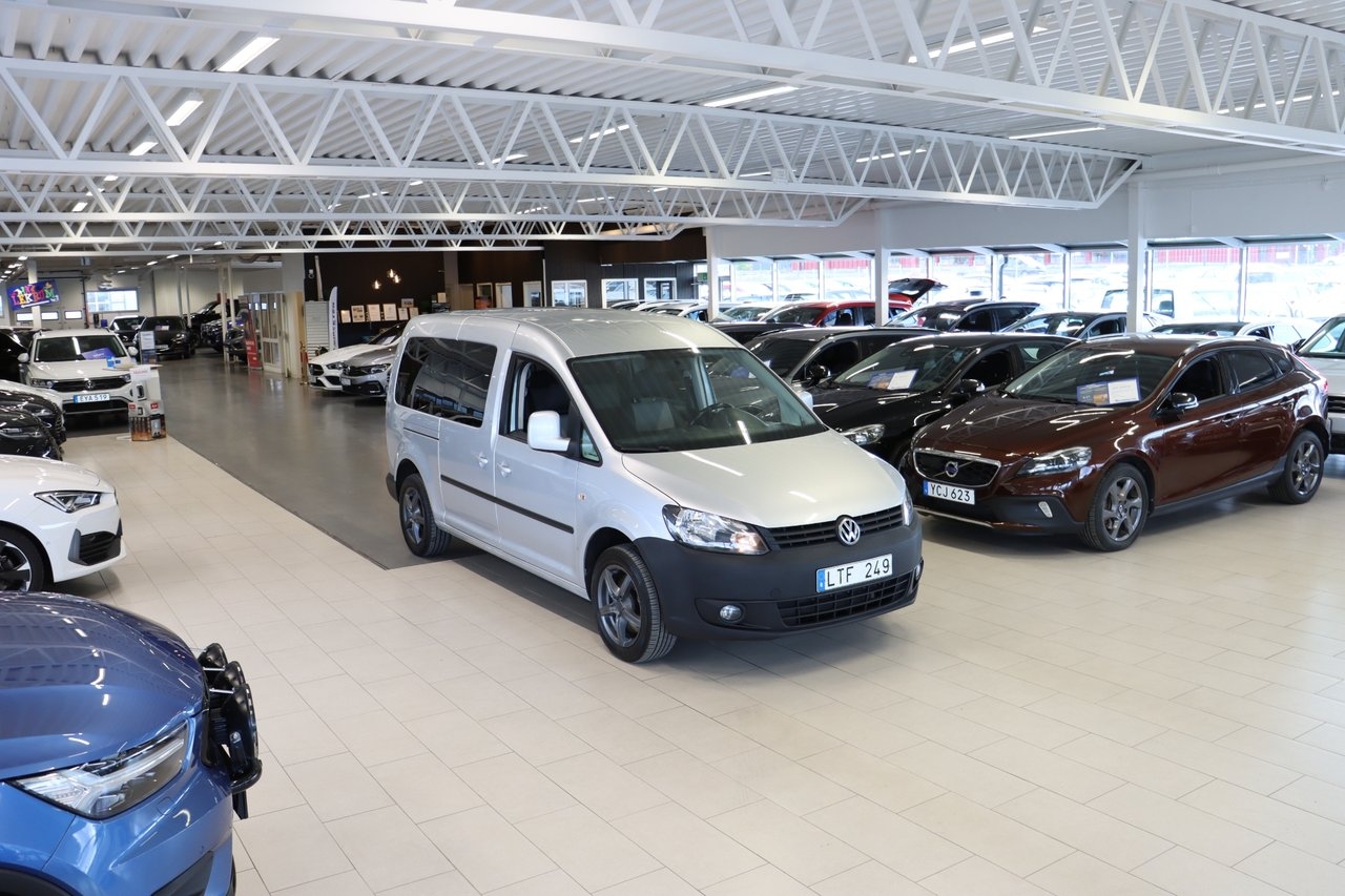 Volkswagen Caddy Maxi 2012, bild 2/10