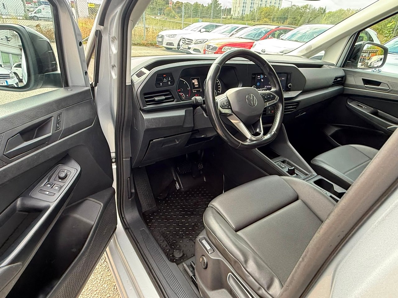 Volkswagen Caddy CARGO 2.0TDI AUT 2022, bild 7/10