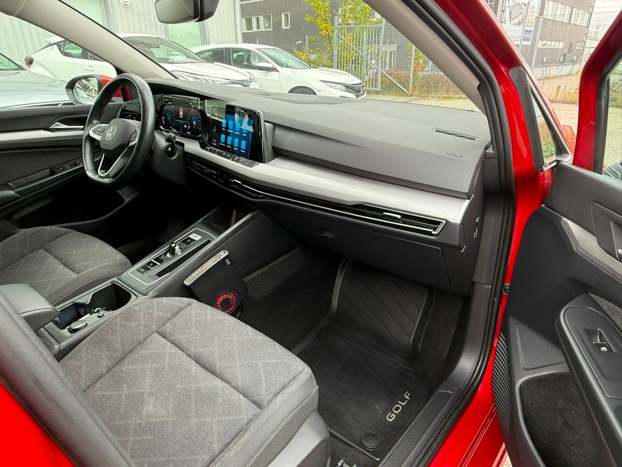 Volkswagen Golf 2024, bild 7/10