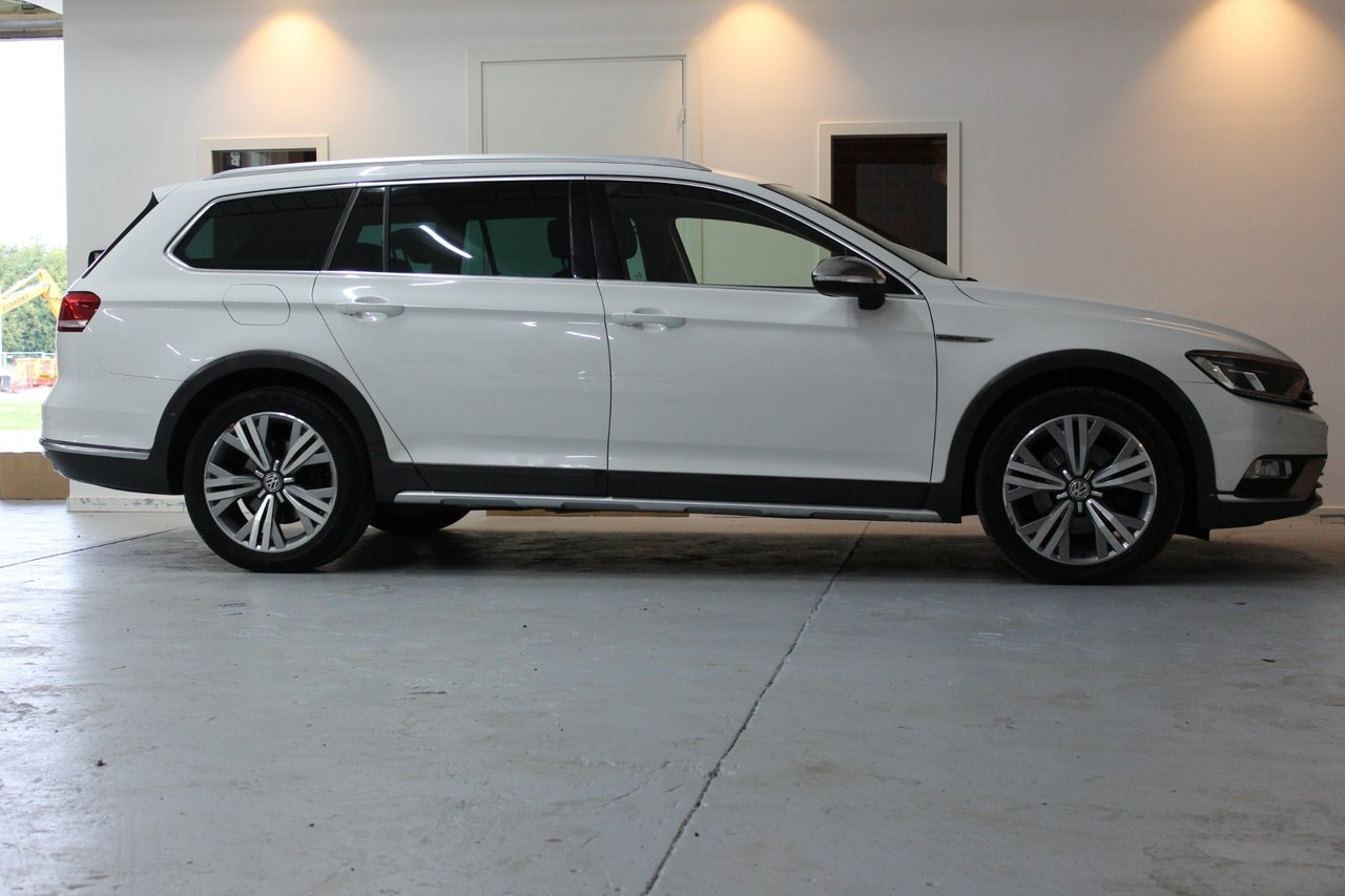Volkswagen Passat 2016, bild 5/10