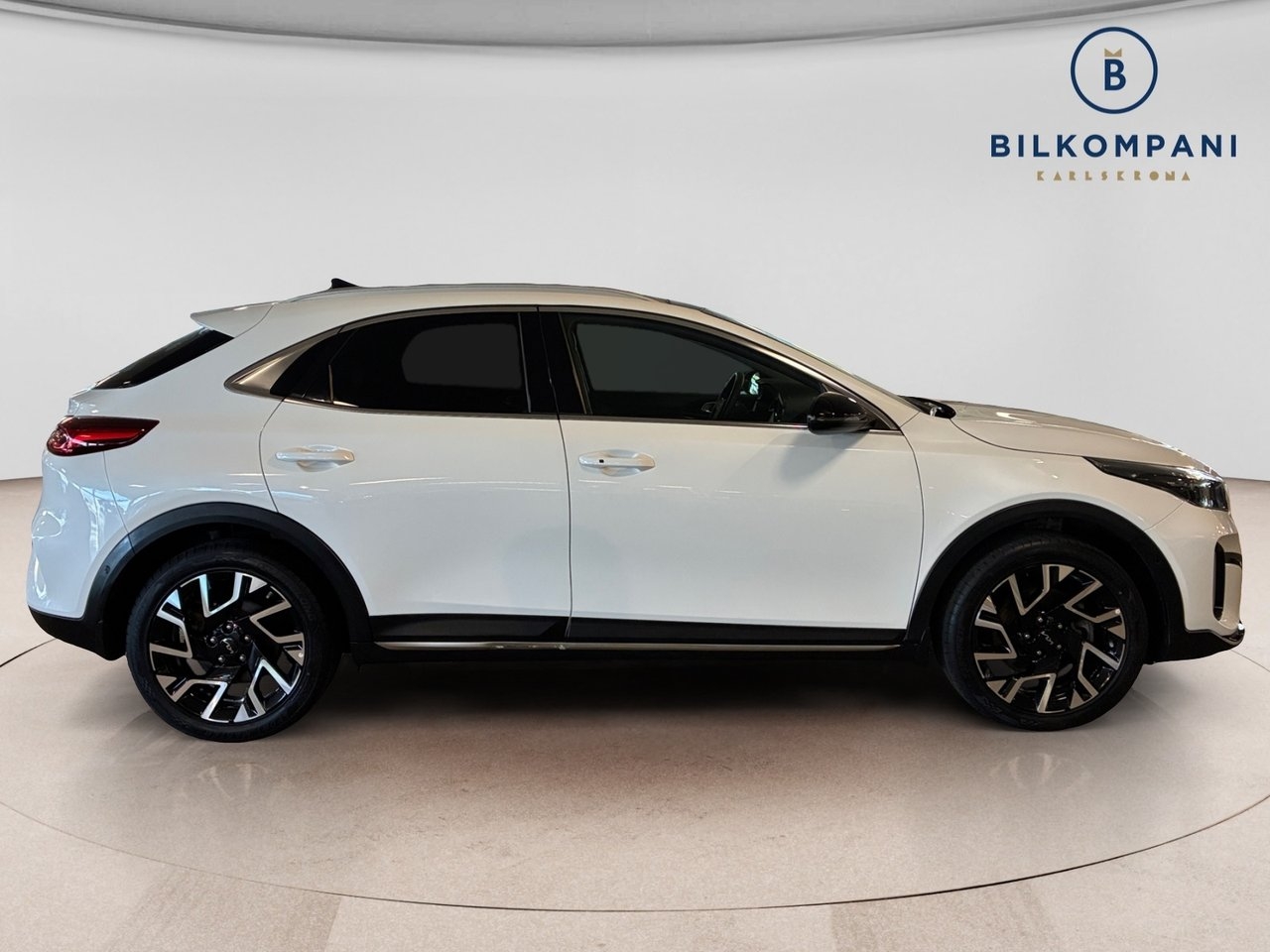 Kia XCeed Plug-in Hybrid Advance Plus 2024, kuva 6/10